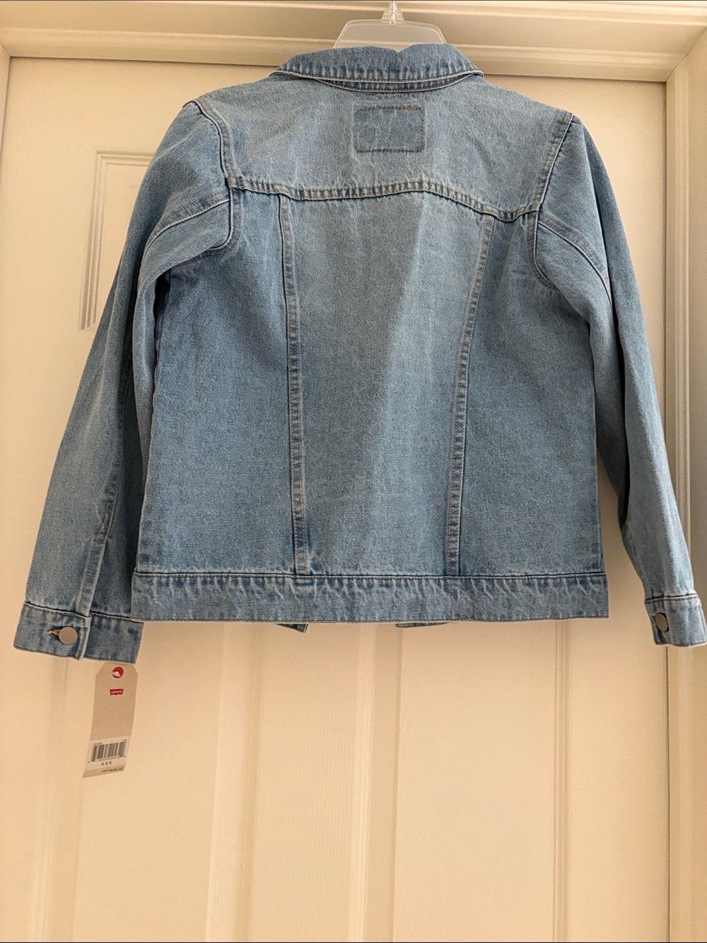 Levi's Light Blue Women’s Denim Jacket - Classic Trucker Look - Picture 4 of 4